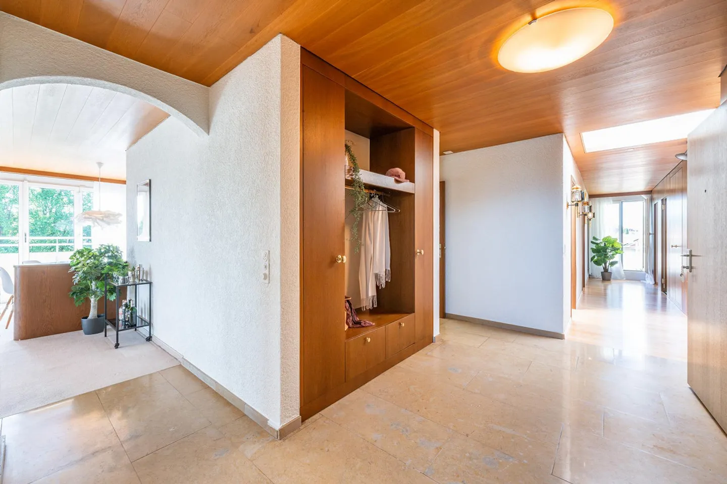 Appartement en Attique 6.5 Pièces - Photo 2 sur 13