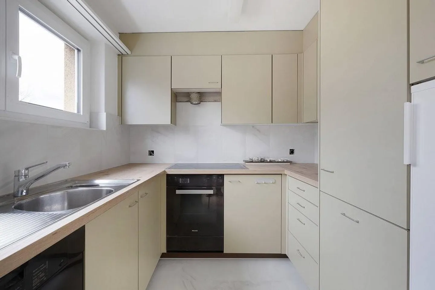 Familienwohnung in gepflegter Einheit - Foto 2 von 10