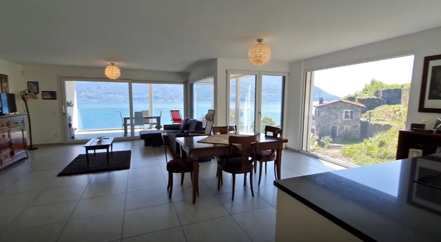 Appartement de 3 ½ pièces avec terrasse et vue panoramique sur le Lac Majeur - Photo 3 sur 9