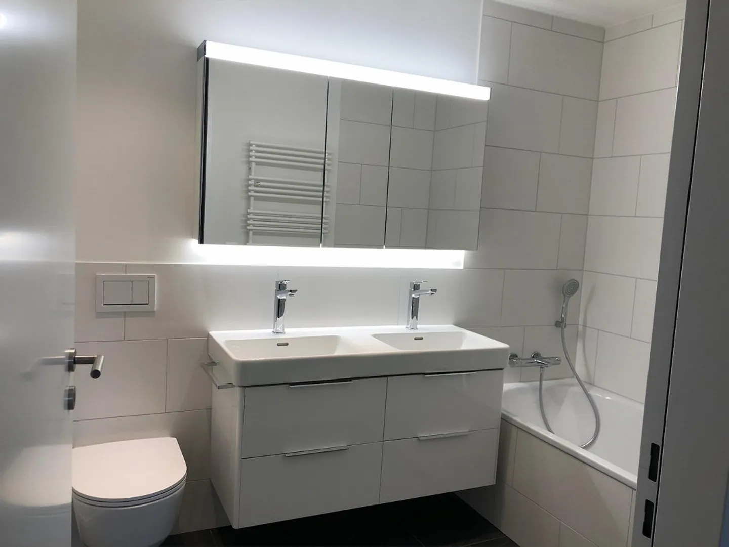 Appartamento spazioso, moderno e confortevole - Foto 5 di 8