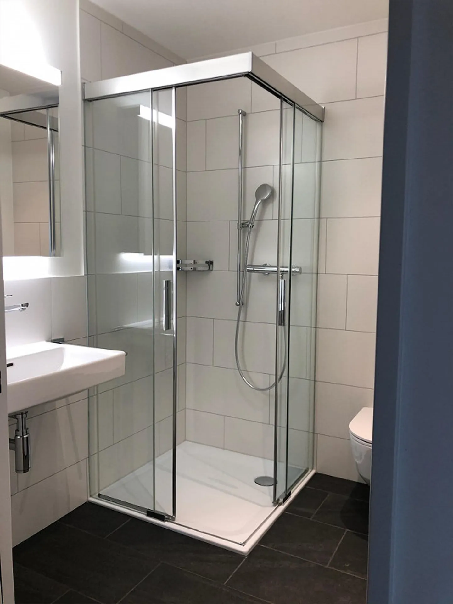 Appartamento spazioso, moderno e confortevole - Foto 6 di 8