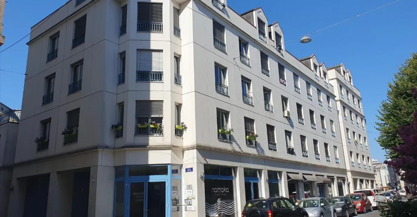 Bureau spacieux au centre de Genève - Photo 1 sur 6