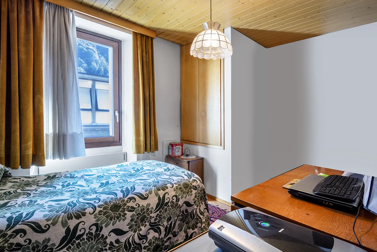 Grande casa con potenziale di sviluppo ad Osogna - Foto 5 di 9