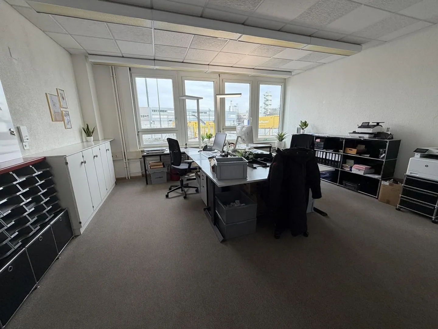 Repräsentatives Gewerbeobjekt mit Büro- und Lagerflächen an strateg... - Photo 2 of 13