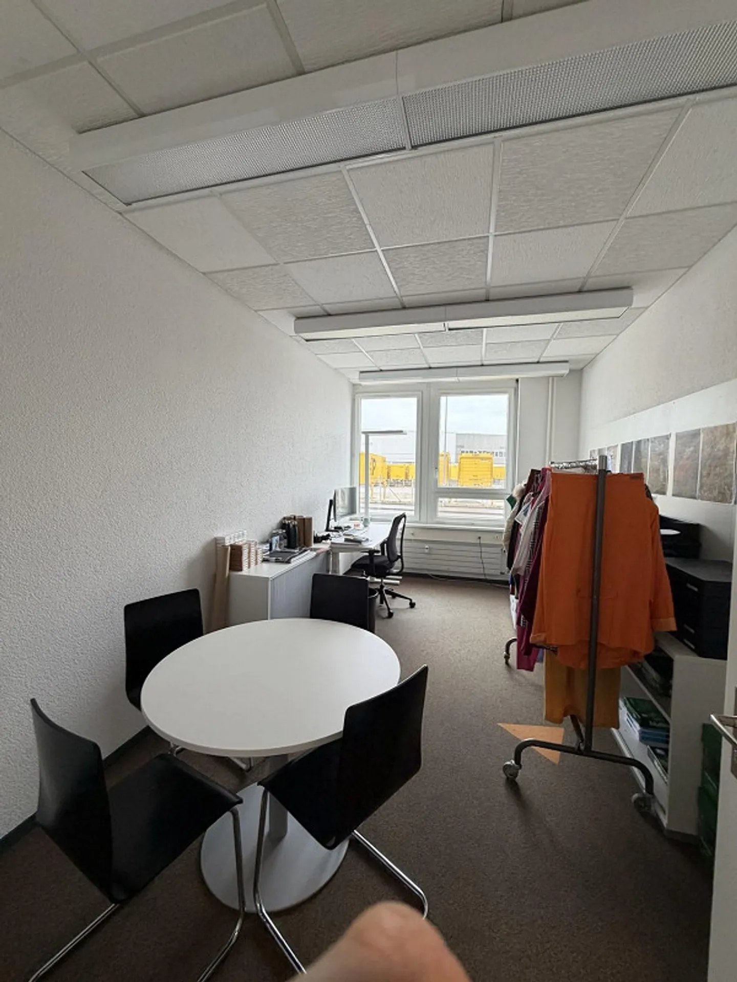 Repräsentatives Gewerbeobjekt mit Büro- und Lagerflächen an strateg... - Photo 3 of 13
