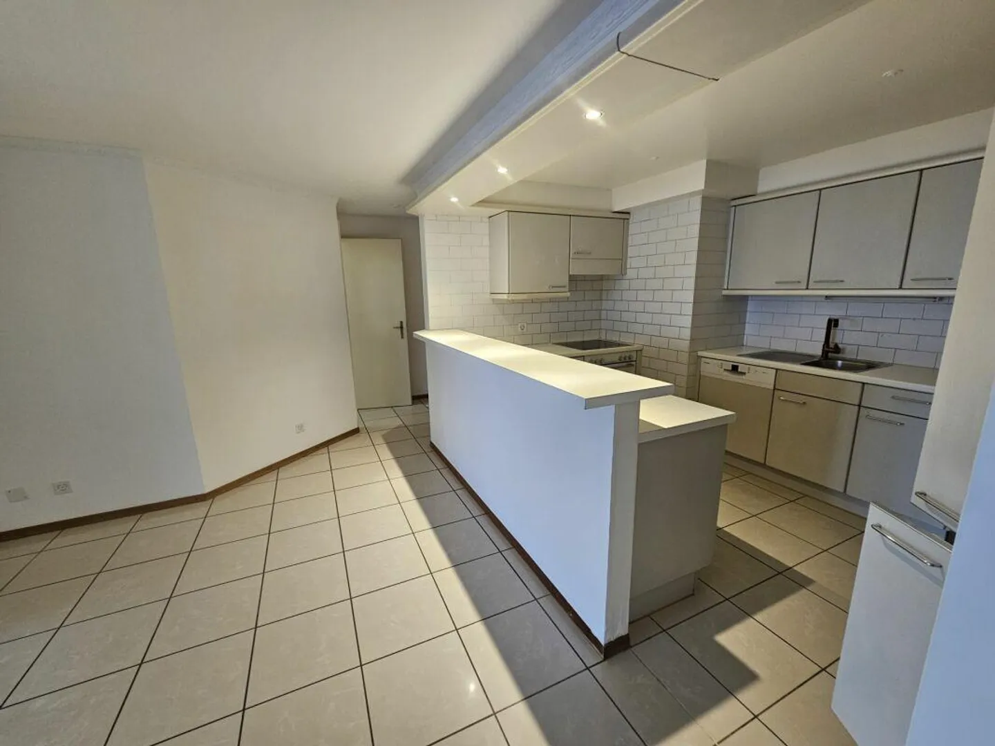 Très grand appartement de 4,5 pièces en duplex à Saint-Gingolph - Photo 6 sur 11