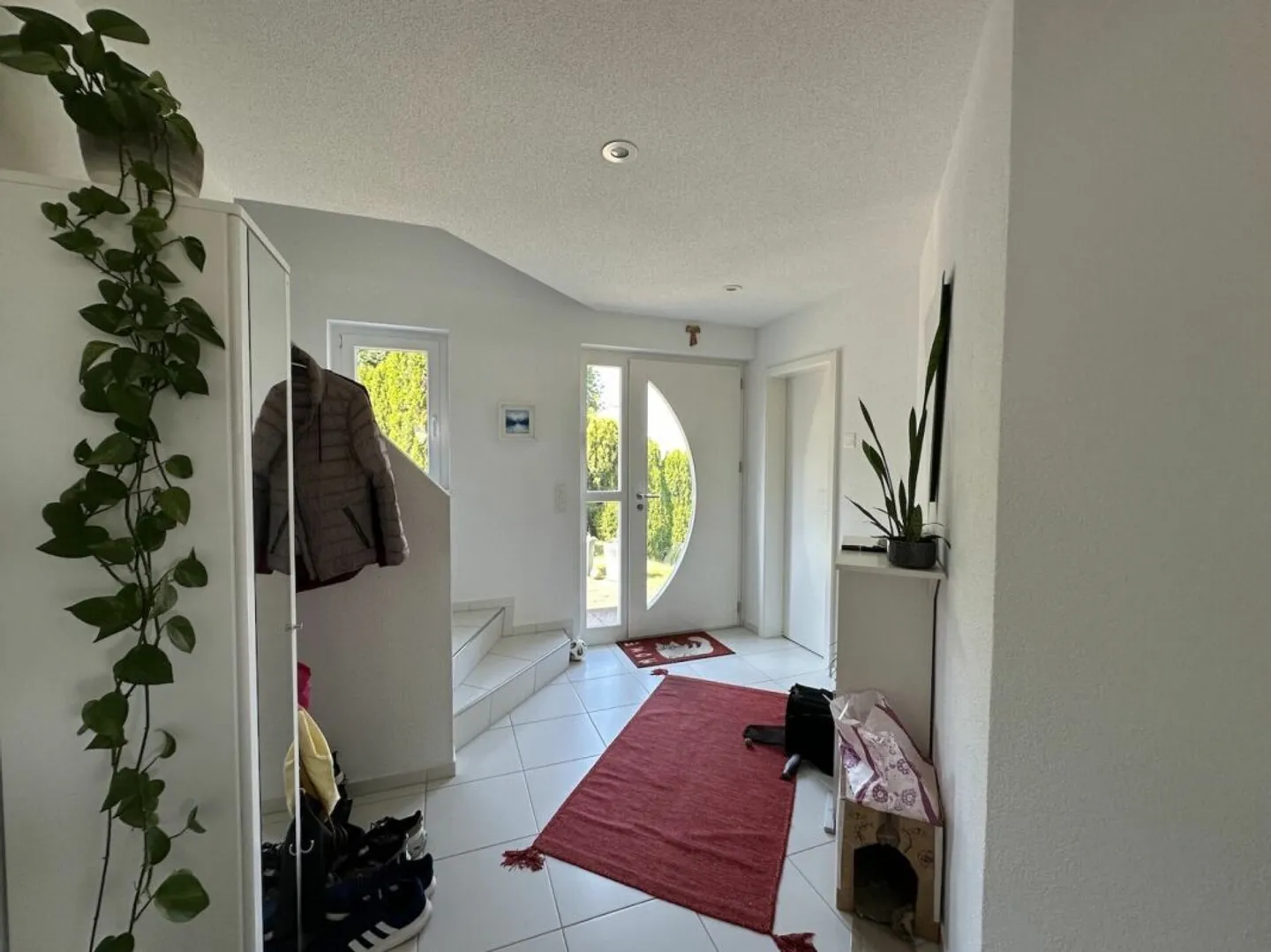 Casa unifamiliare moderna in una posizione splendida - Foto 4 di 13