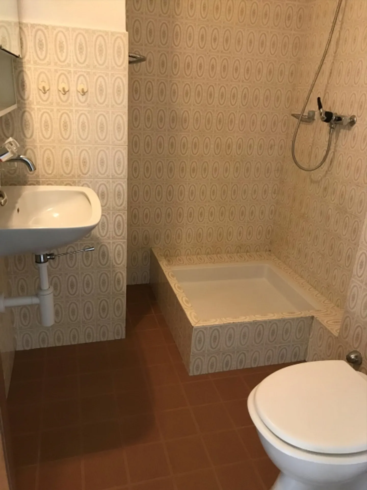 Cozy small apartment near Schützenmattpark - Photo 4 of 6