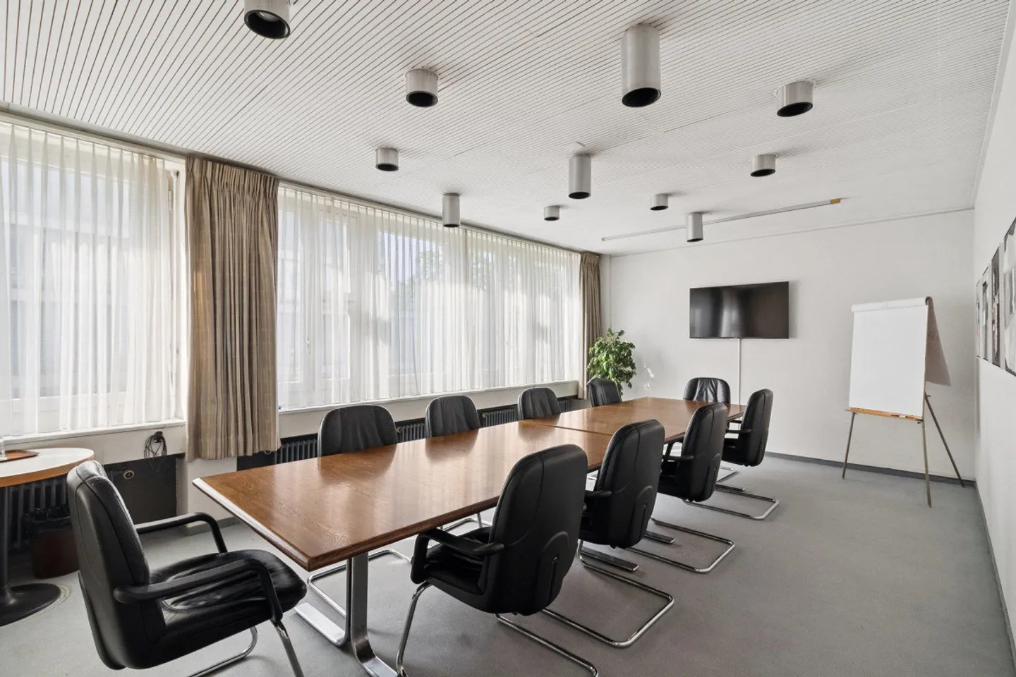 Uffici in affitto nel cuore di Zurigo Seefeld (circa 380m2) - Foto 3 di 4