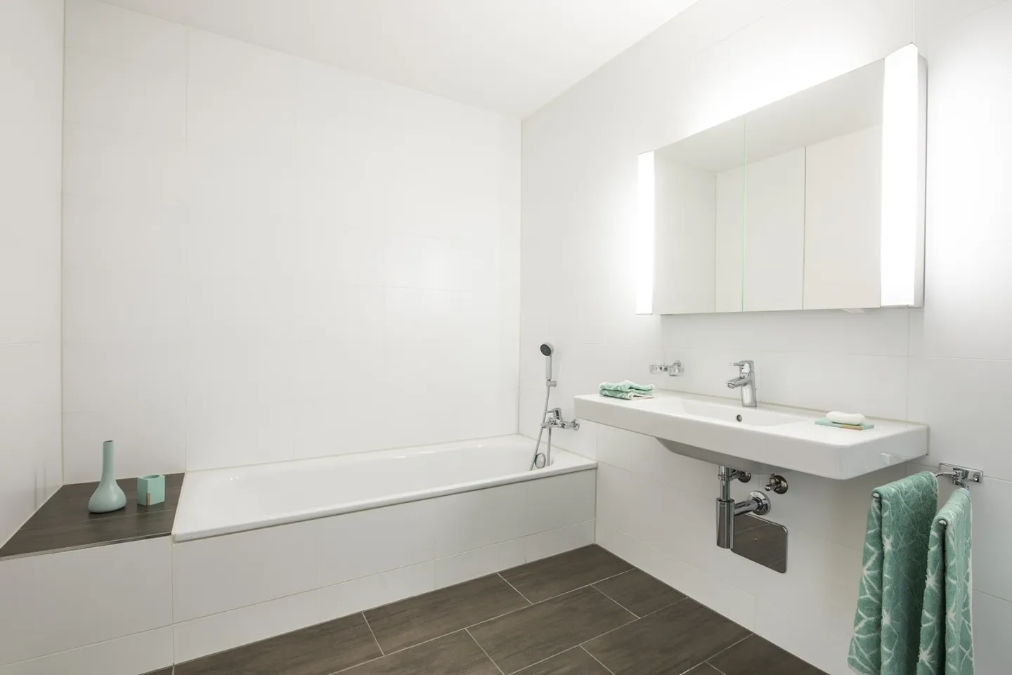 Geräumige Wohnung mit modernen Ausstattungen - Foto 4 von 6