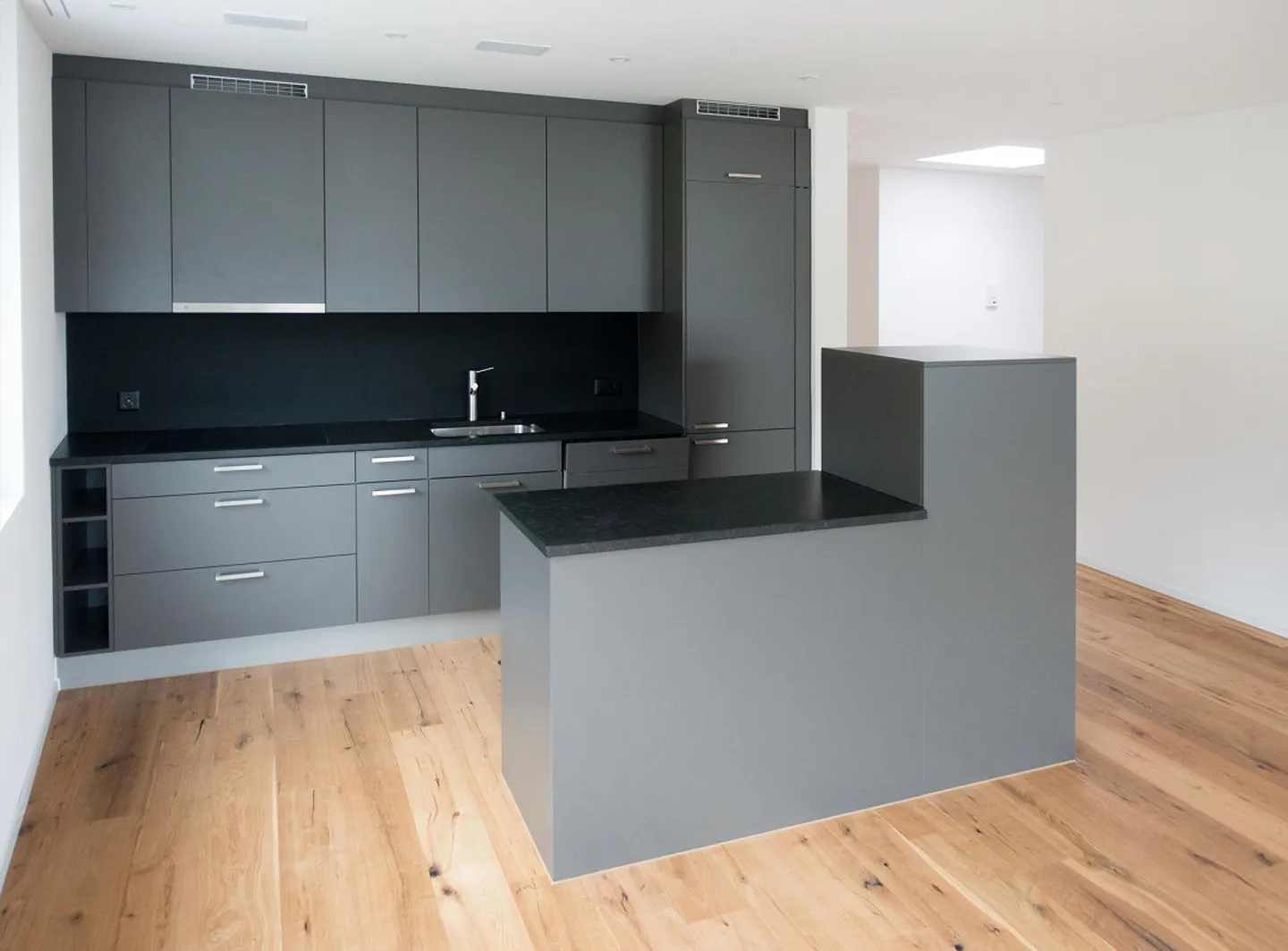 Appartement moderne de 3,5 pièces au 4ème étage avec balcon spacieux - Photo 8 sur 12