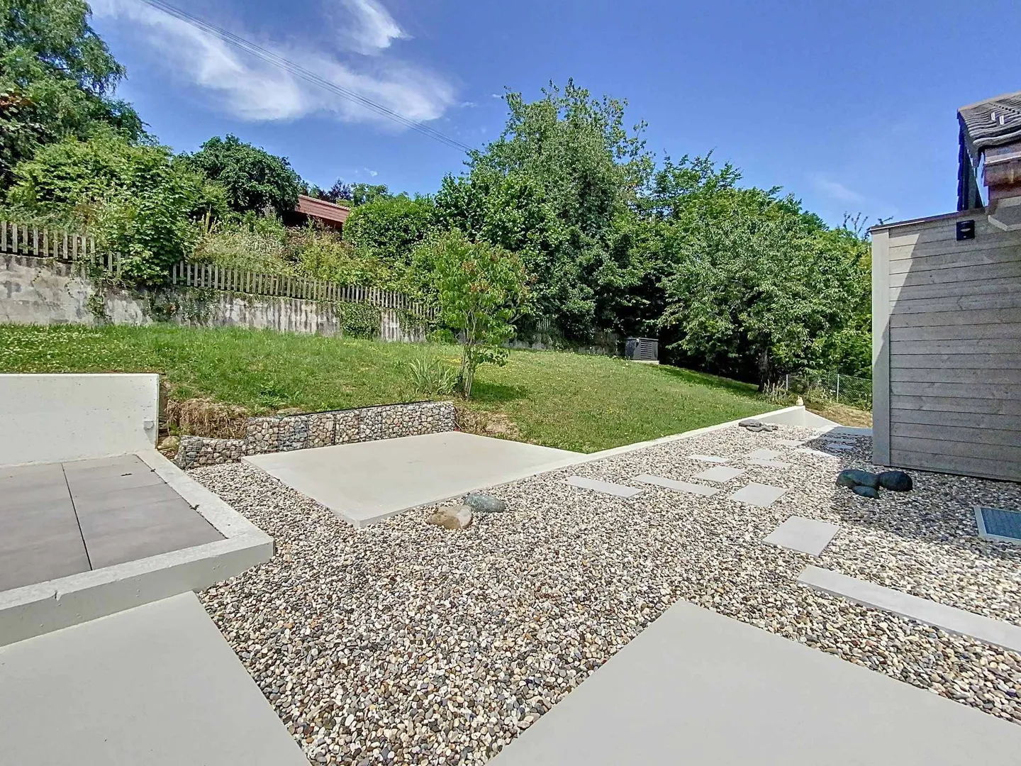 Magnificent contemporary villa newly built with panoramic views of the lake and the Alps - Photo 11 of 11