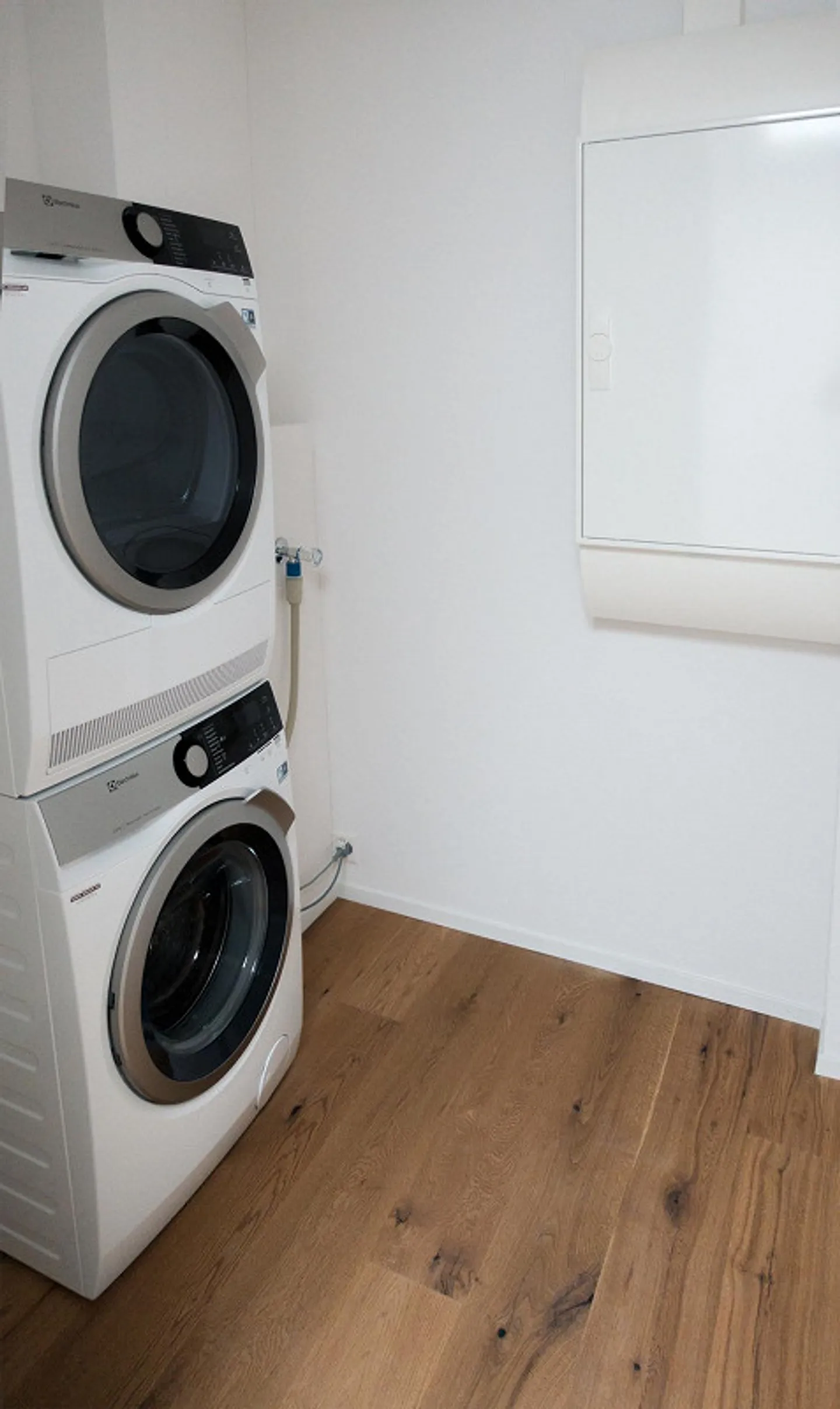 Appartement moderne de 3,5 pièces au 4ème étage avec balcon spacieux - Photo 9 sur 12