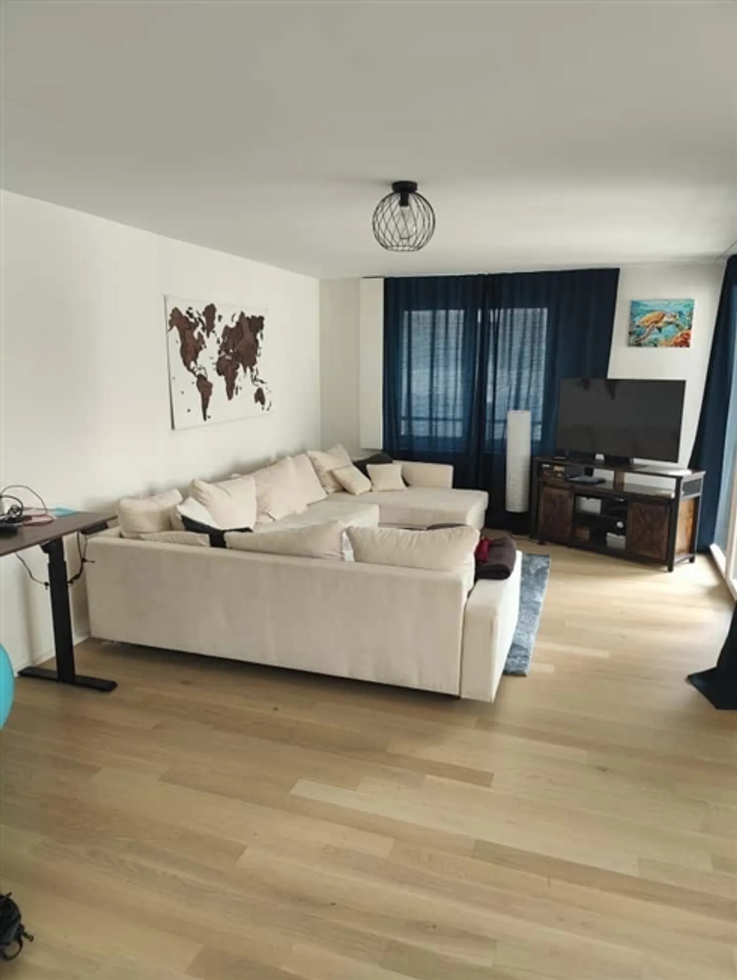 «APPARTEMENT 2½ PIÈCES À DÜBENDORF (ZH), MEUBLÉ, TEMPORAIRE» - Photo 1 sur 9