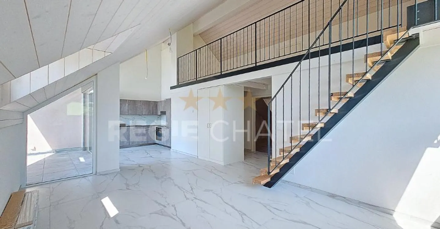 3.5-room apartment on the top floor with mezzanine - Photo 1 of 7