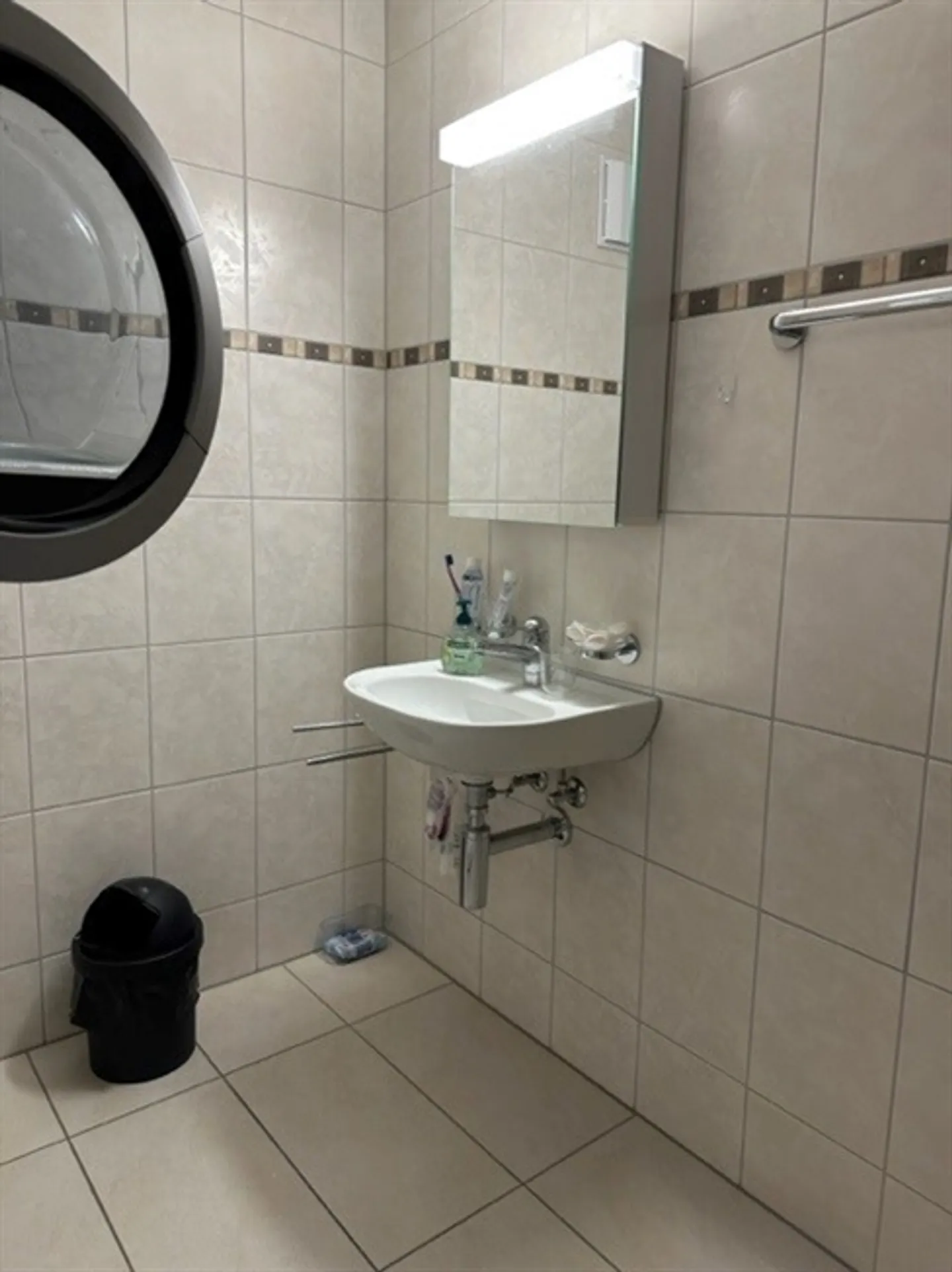 Belle petite appartement avec coin salon - Photo 6 sur 10