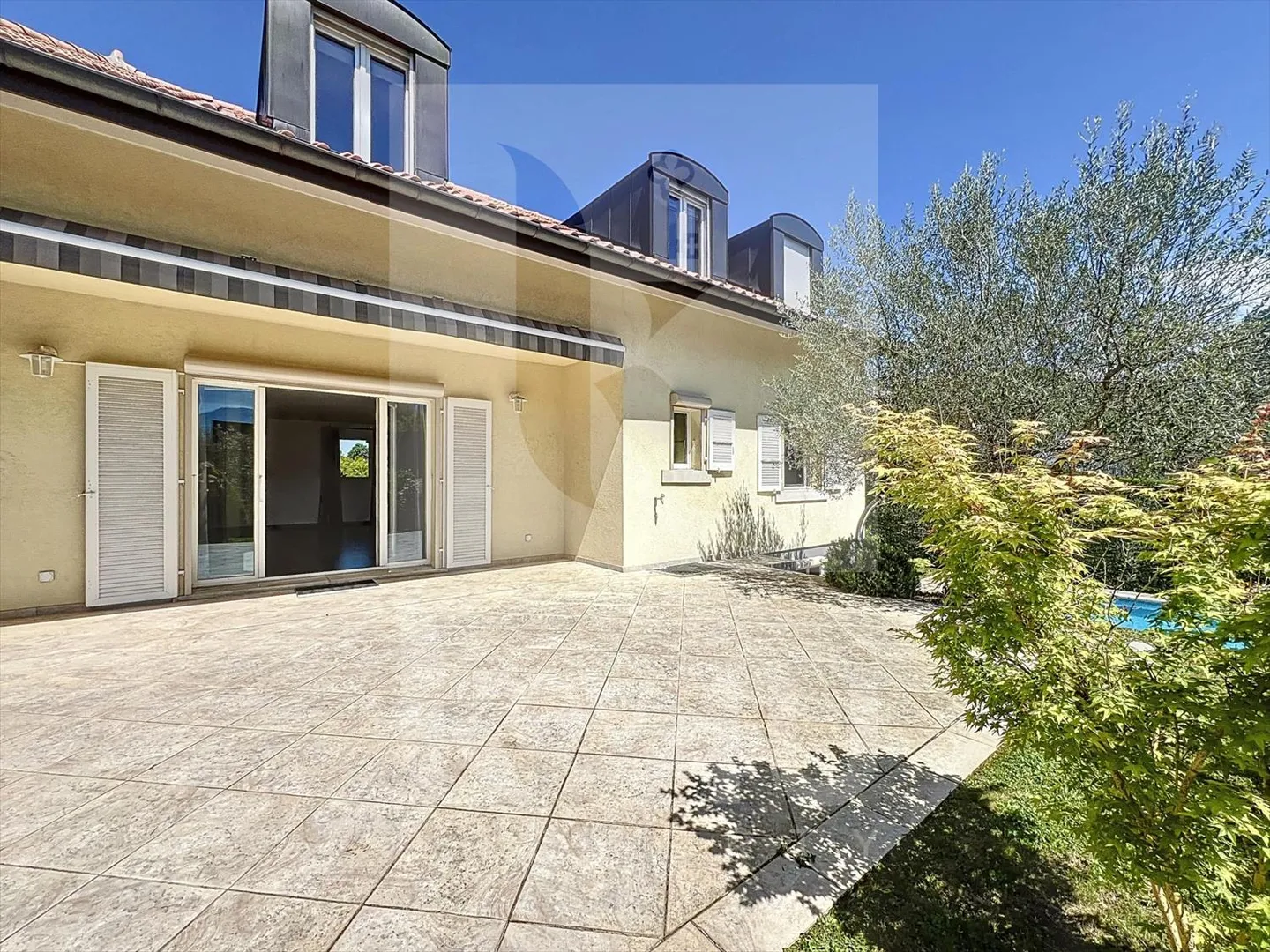 Veyrier ? Spacious family villa with pool, quiet and unobstructed view - Photo 6 of 10