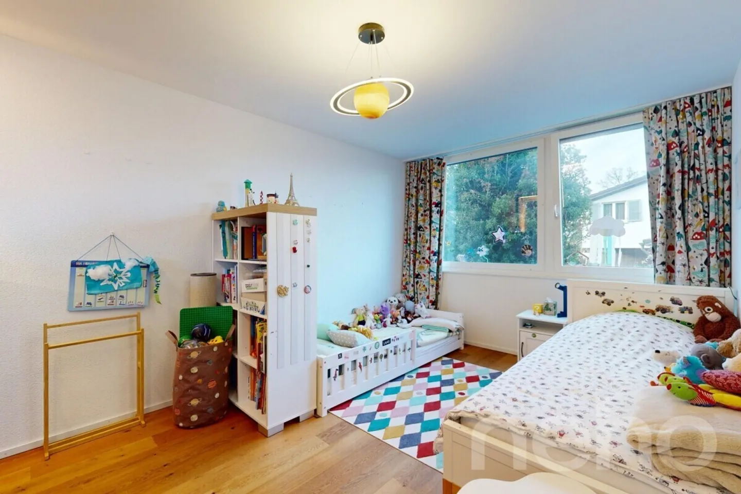 Grosszügige, lichtdurchflutete 4.5-Zimmer-Wohnung in Adliswil - Foto 9 von 13