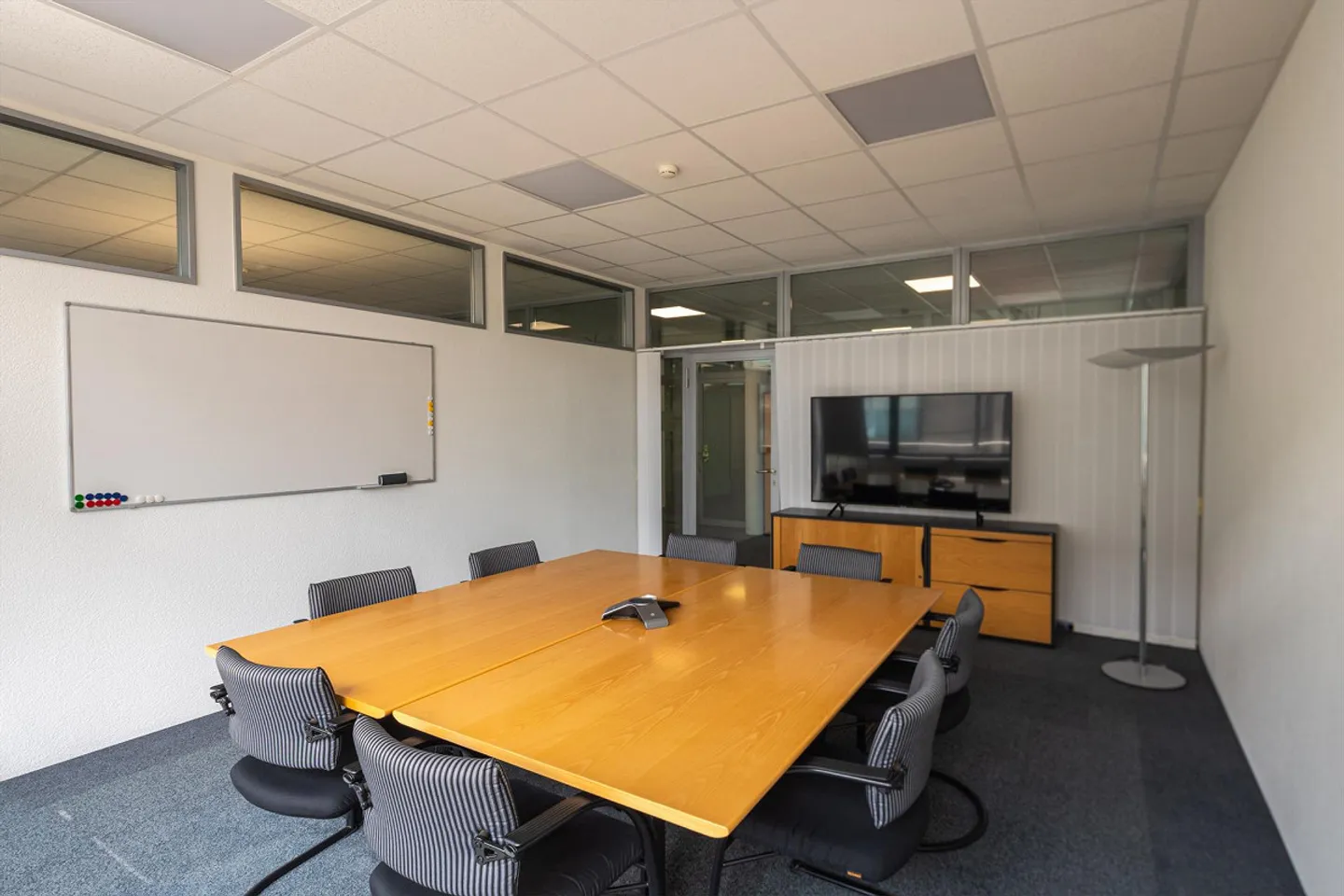Felicità in ufficio nel Business Park di Berna - Foto 2 di 9