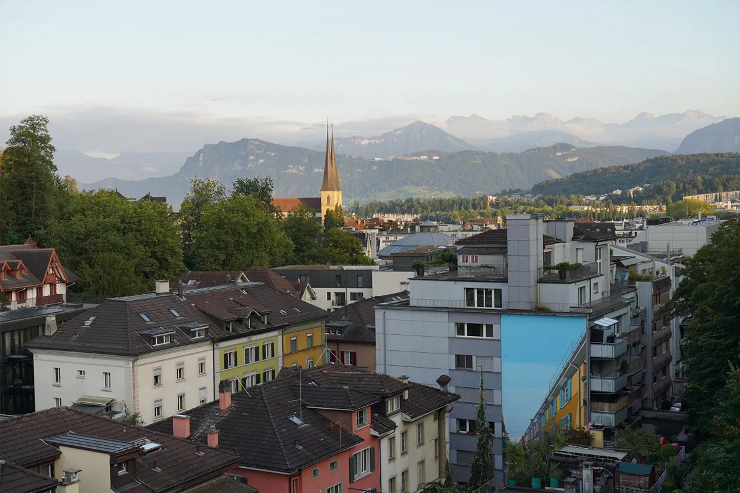 Bright 2.5 room apartment - Photo 1 of 8