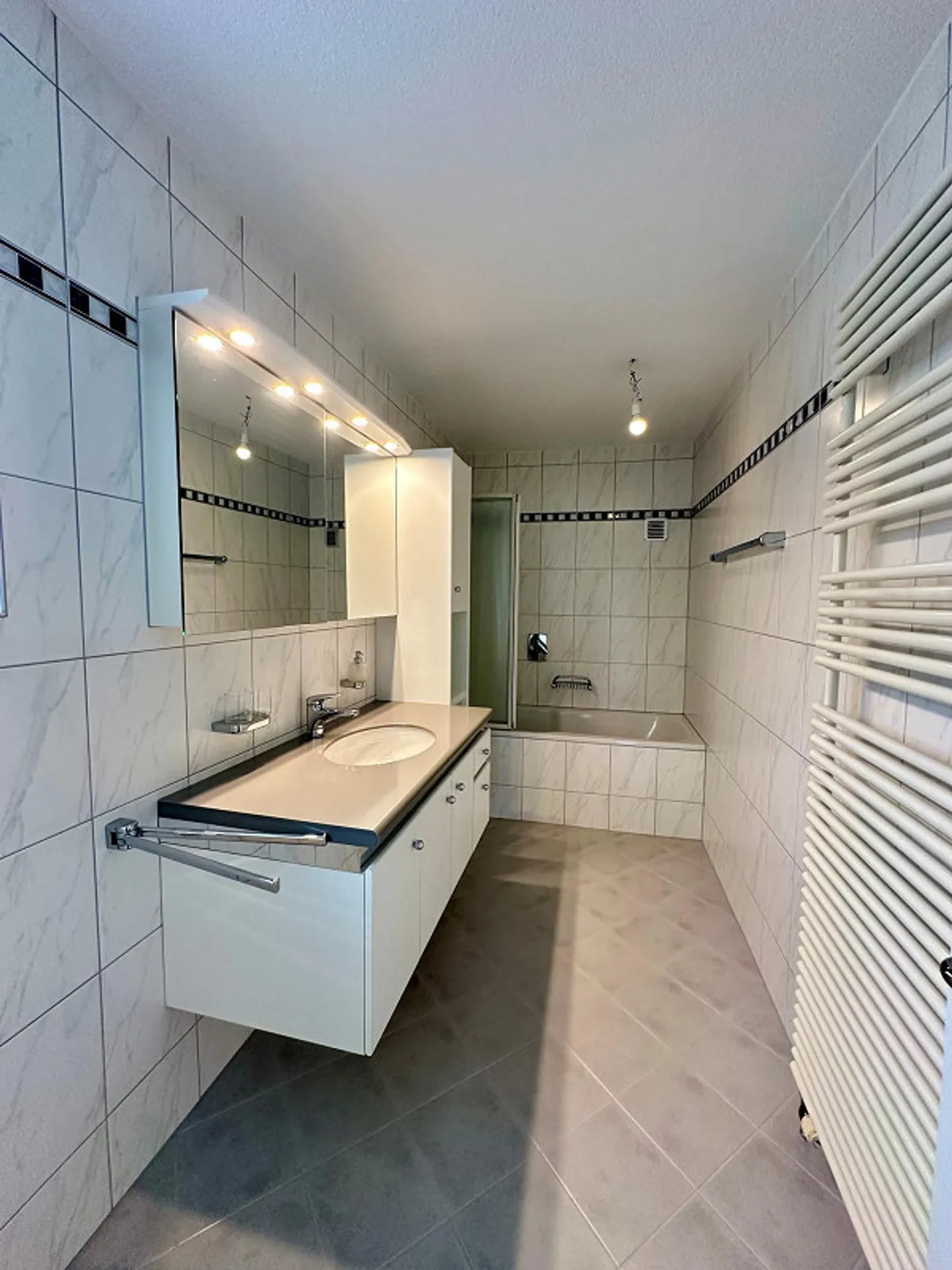 Maison individuelle de 5,5 pièces avec vue sur le lac - Photo 9 sur 15