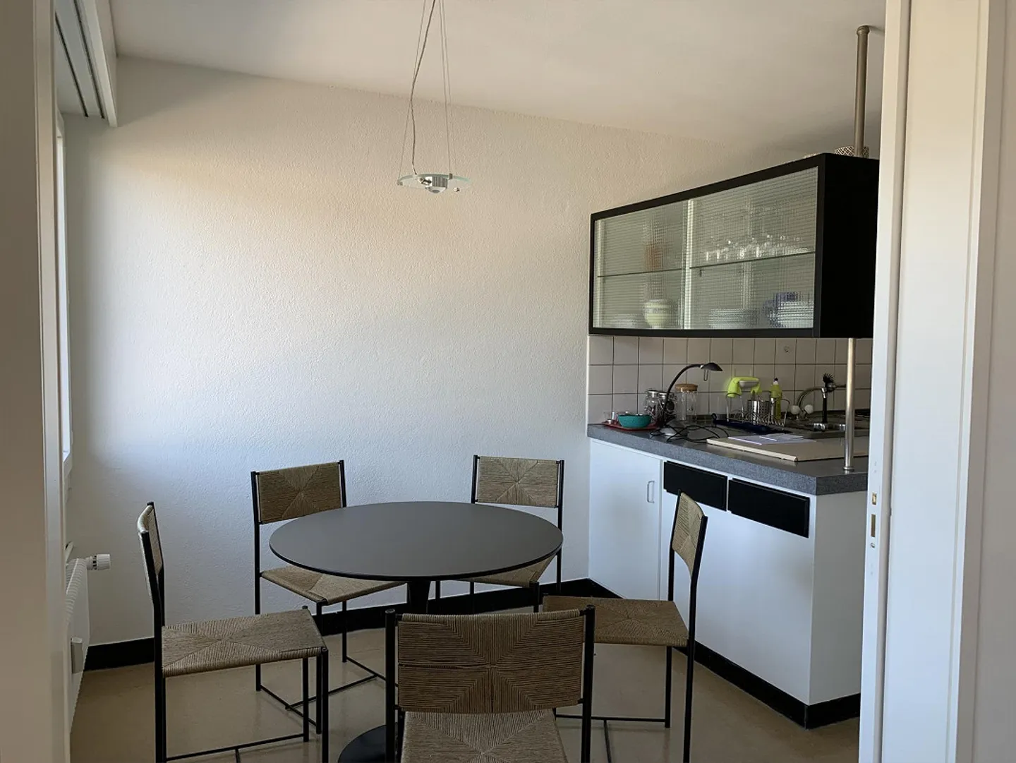 Bright 2.5 room apartment - Photo 3 of 8