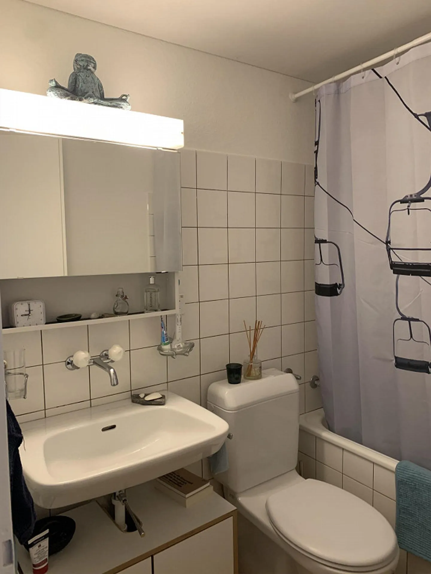 Bright 2.5 room apartment - Photo 7 of 8