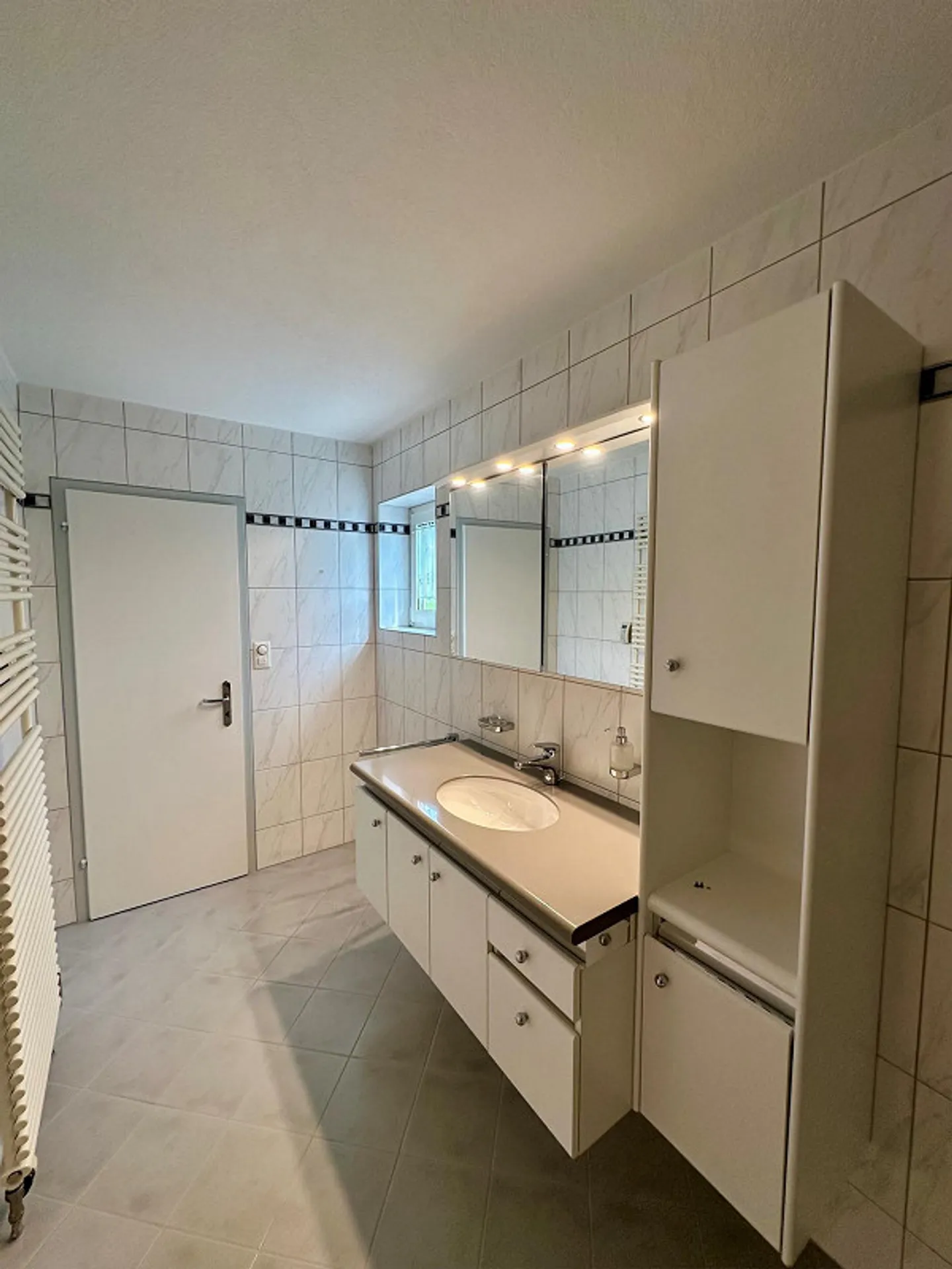 Maison individuelle de 5,5 pièces avec vue sur le lac - Photo 10 sur 15