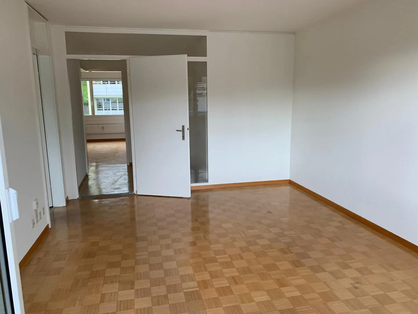 Bright 2.5 room apartment - Photo 5 of 8