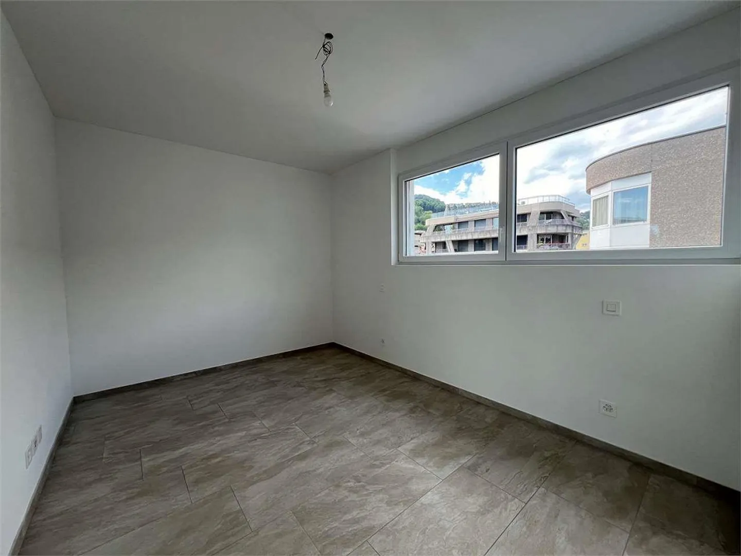 Modernes Zweizimmerapartment mit Doppelservice - Strategische Lage in Molino Nuovo - Foto 6 von 13