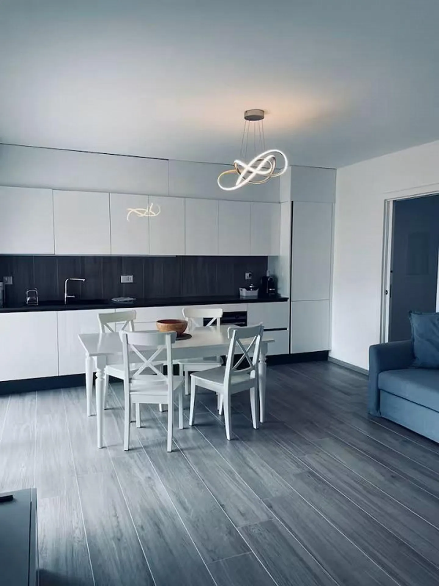 For sale 4.5 rooms completely renovated - Aldesago - Photo 3 of 18