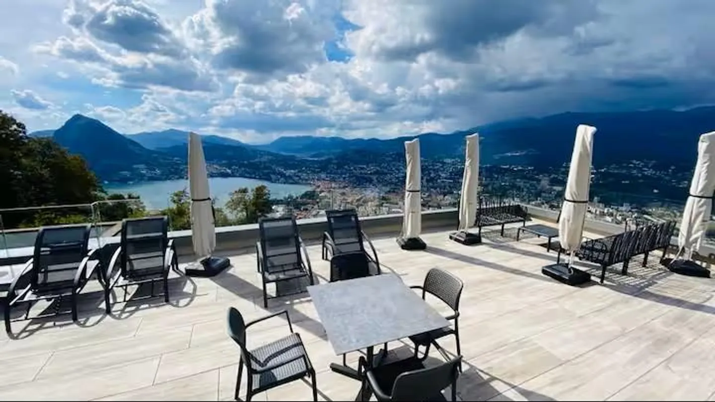 For sale 4.5 rooms completely renovated - Aldesago - Photo 16 of 18