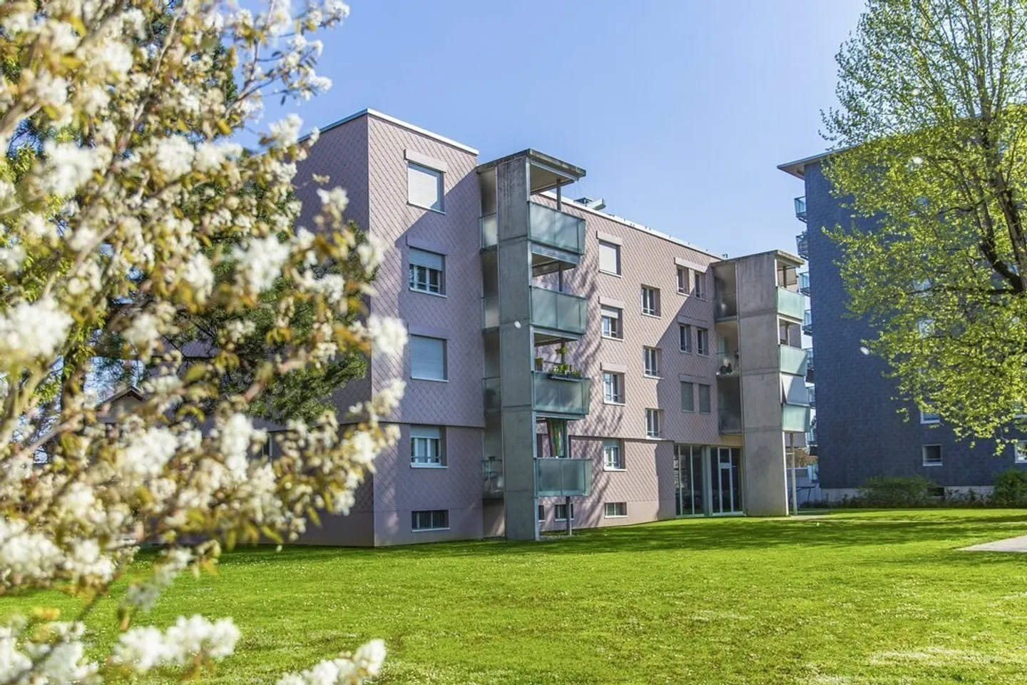 Living in Worben, the idyllic village between Lyss and Biel! - Photo 1 of 4