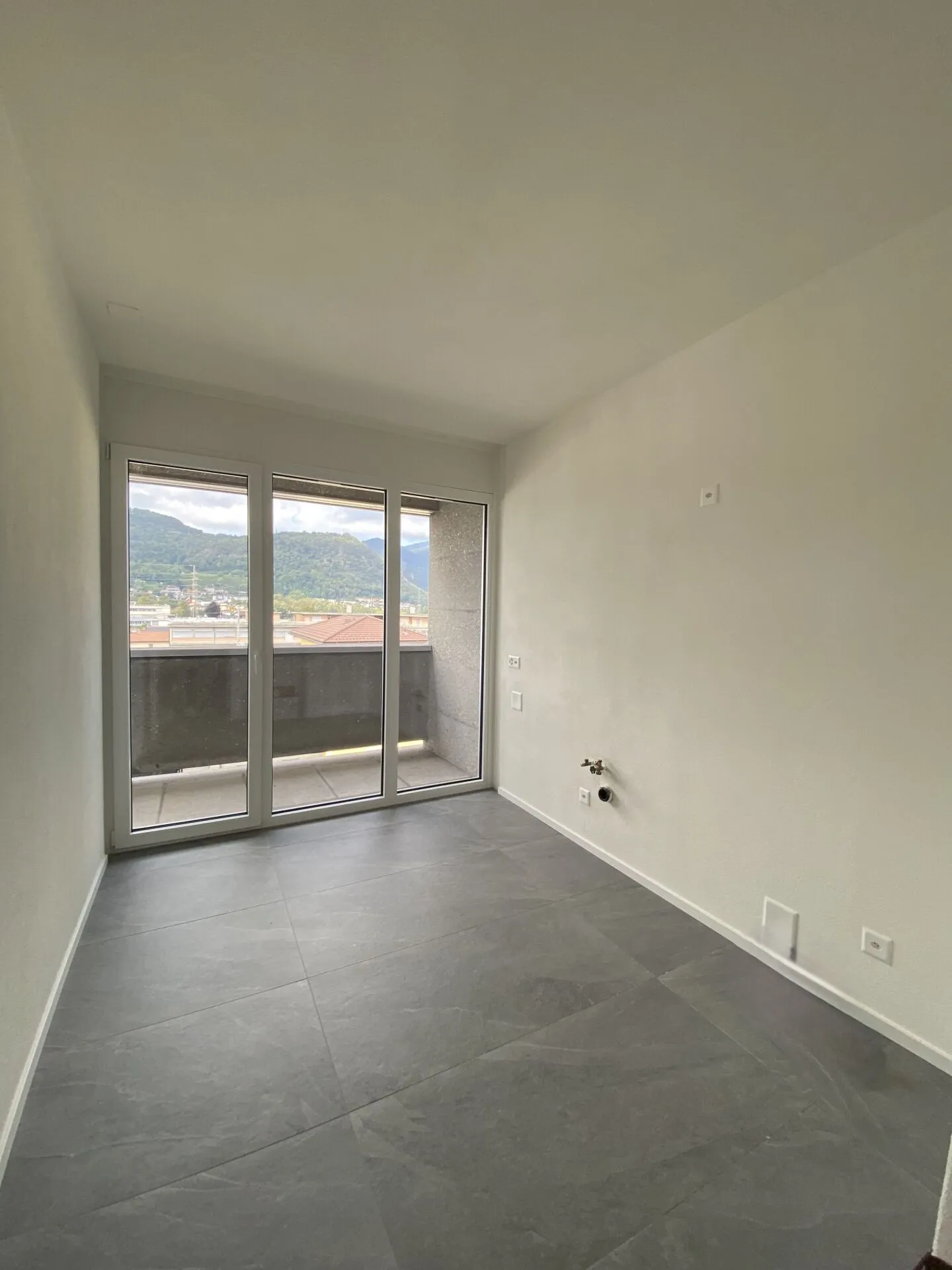Ufficio di 3.5 locali completamente ristrutturato - Foto 2 di 6