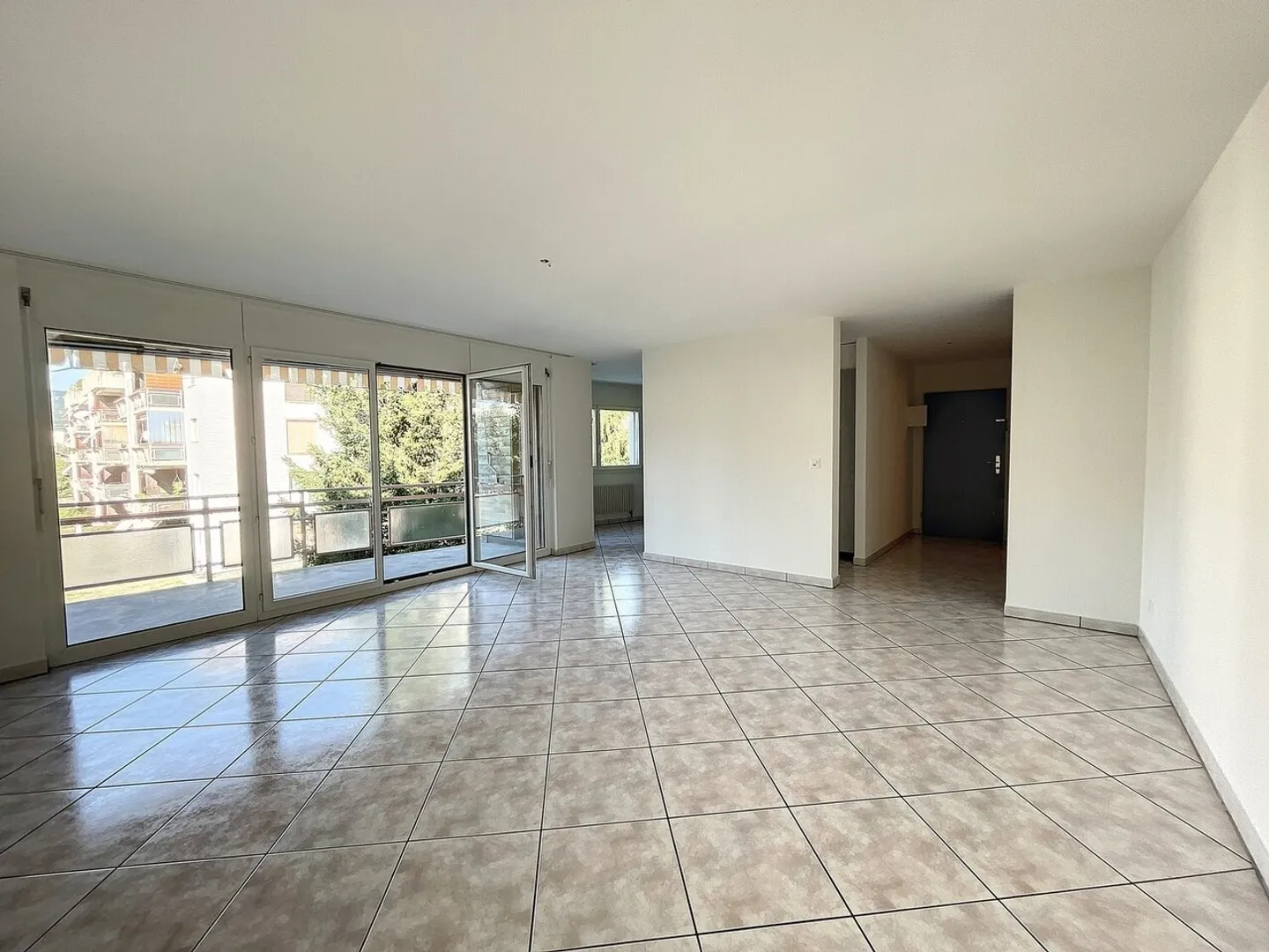 SEHR SCHÖNE 3 ½ Zimmer Wohnung! - Foto 2 von 9