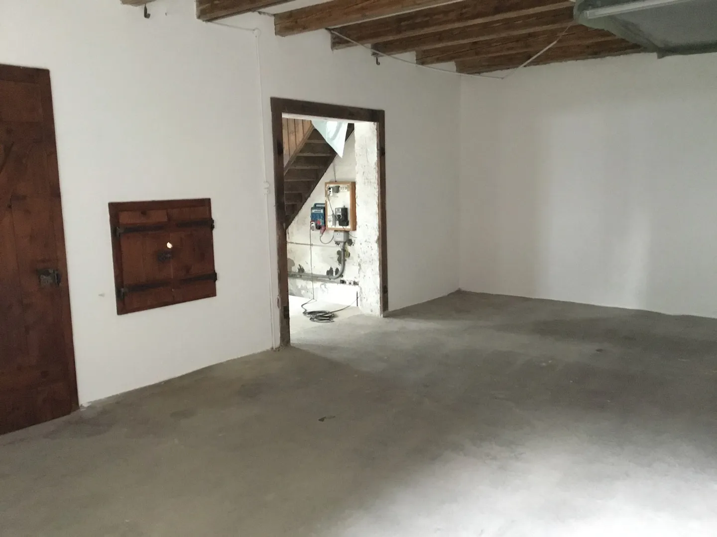 Warehouse for rent - Photo 1 of 4