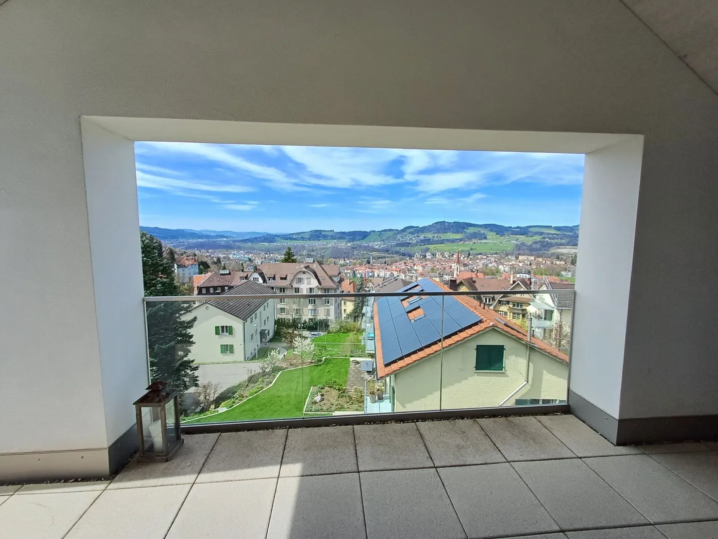 Attico 3.5 locali con loggia coperta - Foto 1 di 12