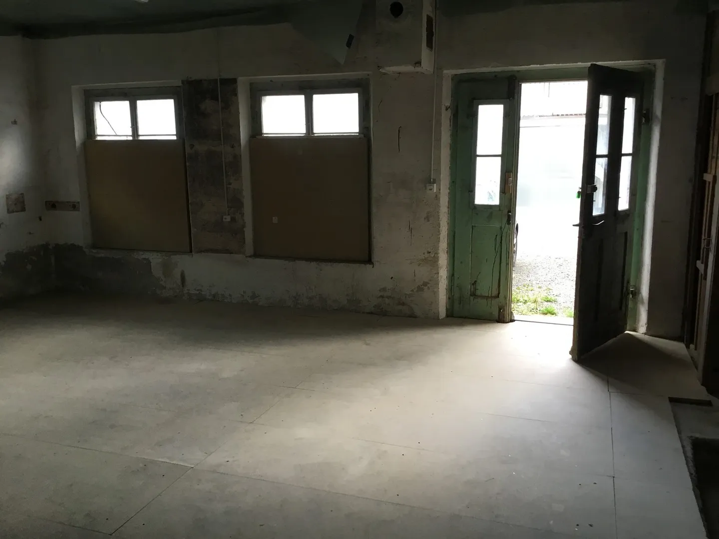 Warehouse for rent - Photo 4 of 4