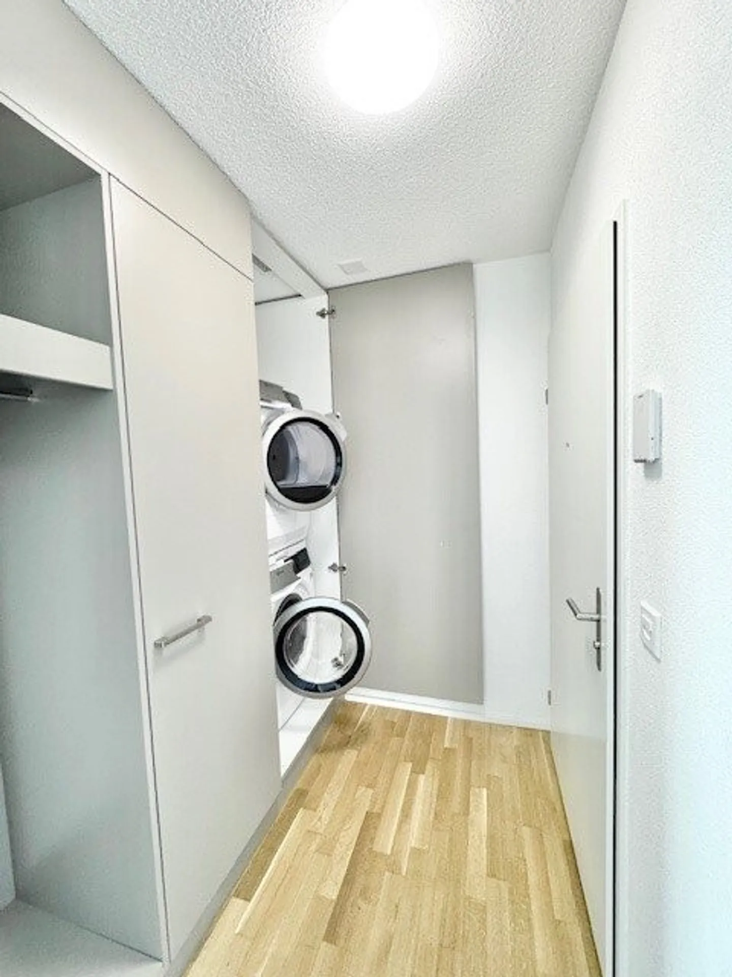 La tua nuova casa: Appartamento moderno in una posizione tranquilla ma centrale - Foto 6 di 8