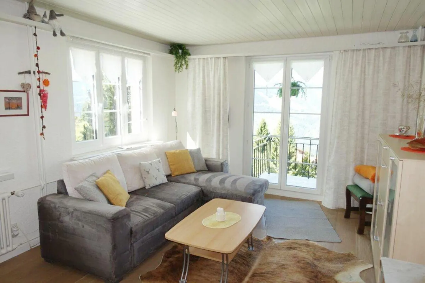 3-room apartment in Surcuolm House Waldeck - Photo 2 of 4