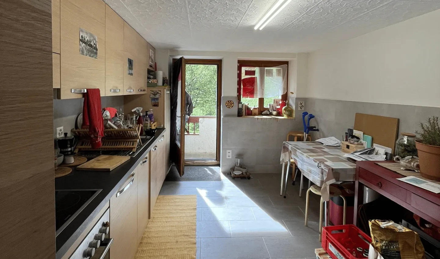 Chalet con 2 appartamenti a Vens (Bagnes) con terreno edificabile adiacente - Foto 7 di 8