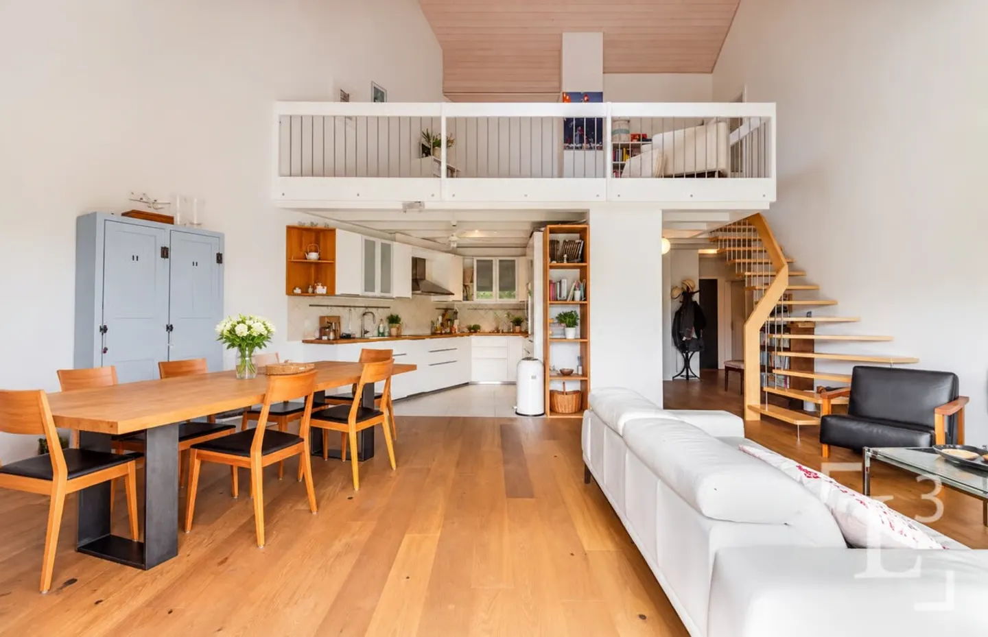 Spacieux duplex en attique avec balcon + un potager! - Foto 5 di 13