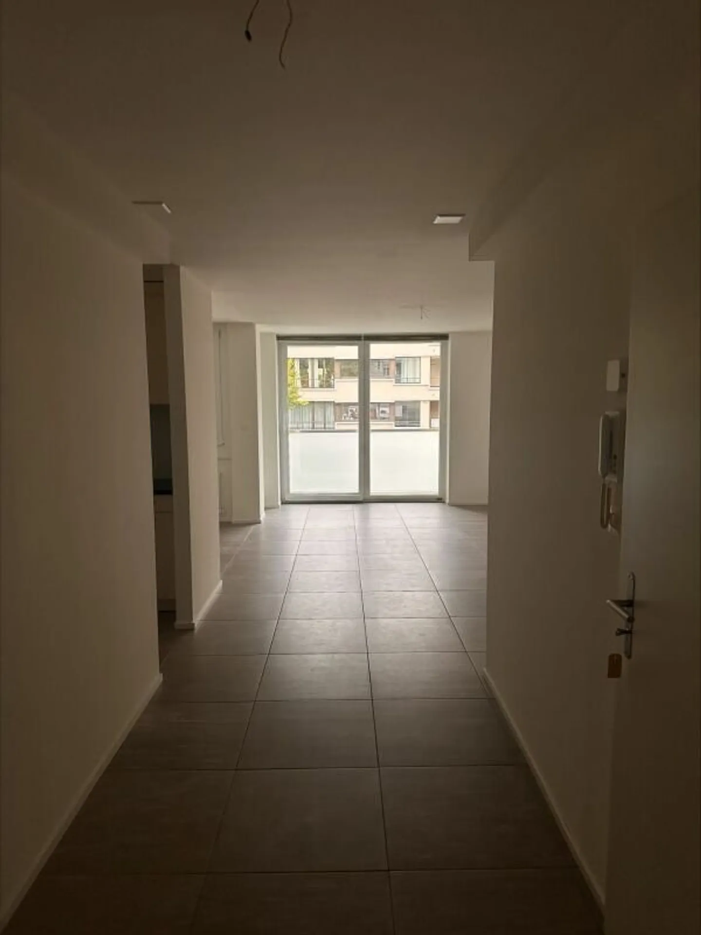 Modern and bright - in the best location in Allschwil - Photo 2 of 7