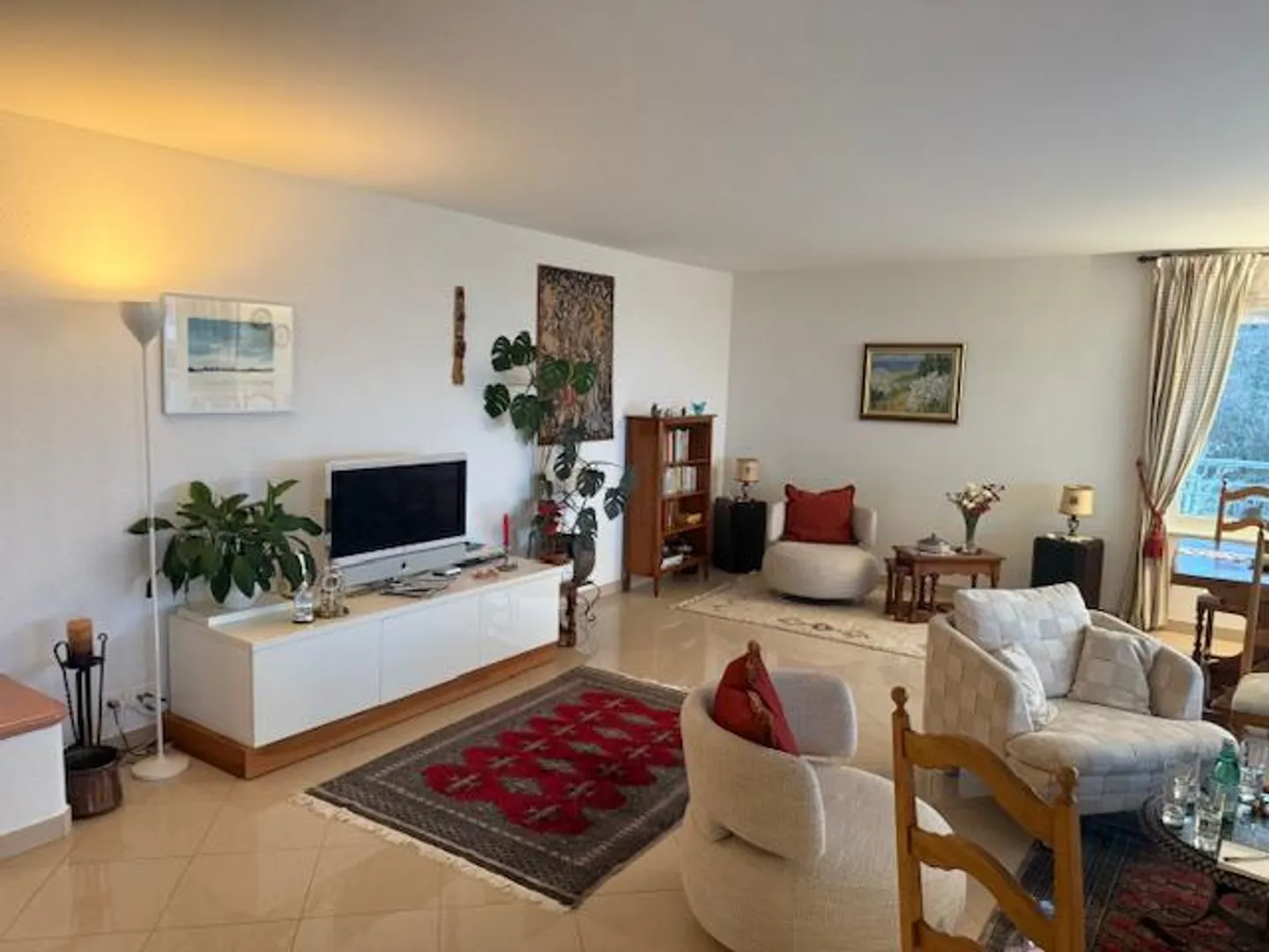 Außergewöhnlicher Blick auf den Genfersee: Hochwertige Wohnung in Mont-sur-Rolle - Foto 1 von 8