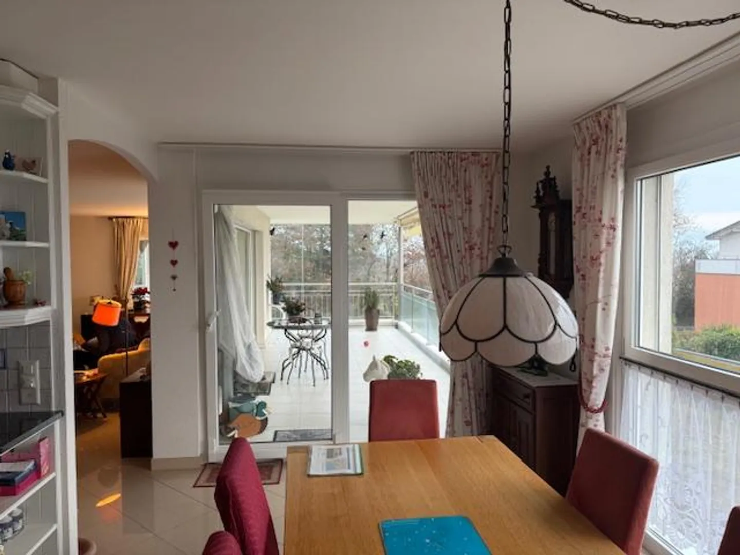 Außergewöhnlicher Blick auf den Genfersee: Hochwertige Wohnung in Mont-sur-Rolle - Foto 4 von 8