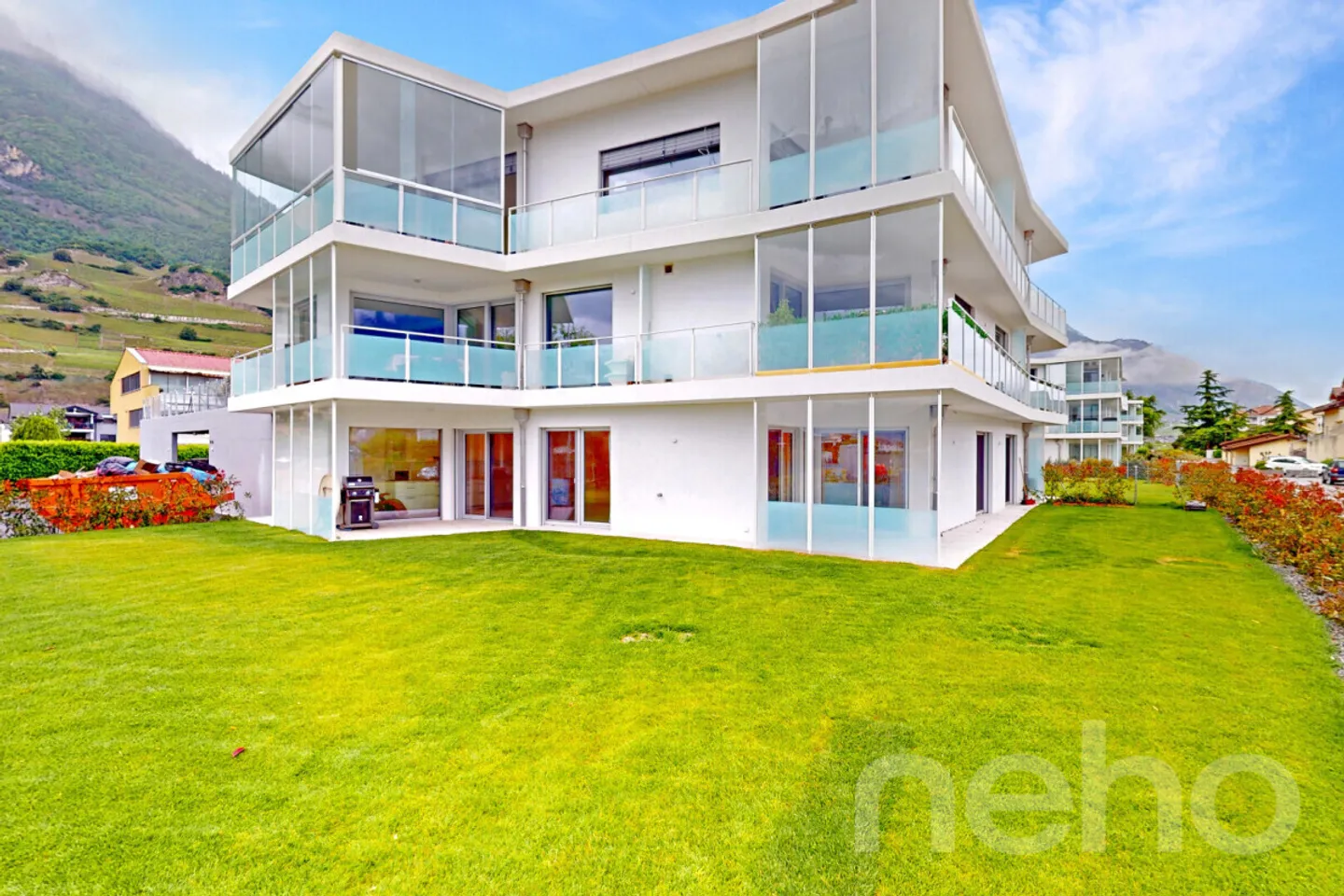 Magnificent 4.5 rooms with large garden - Saillon - Photo 3 of 12