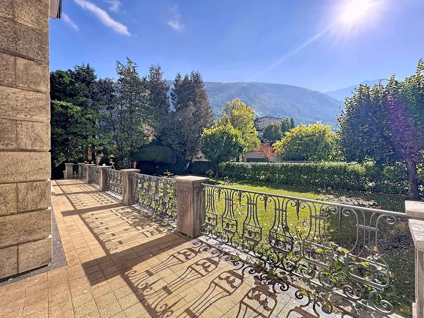 Residenza prestigiosa in un quartiere ricercato - Foto 5 di 13