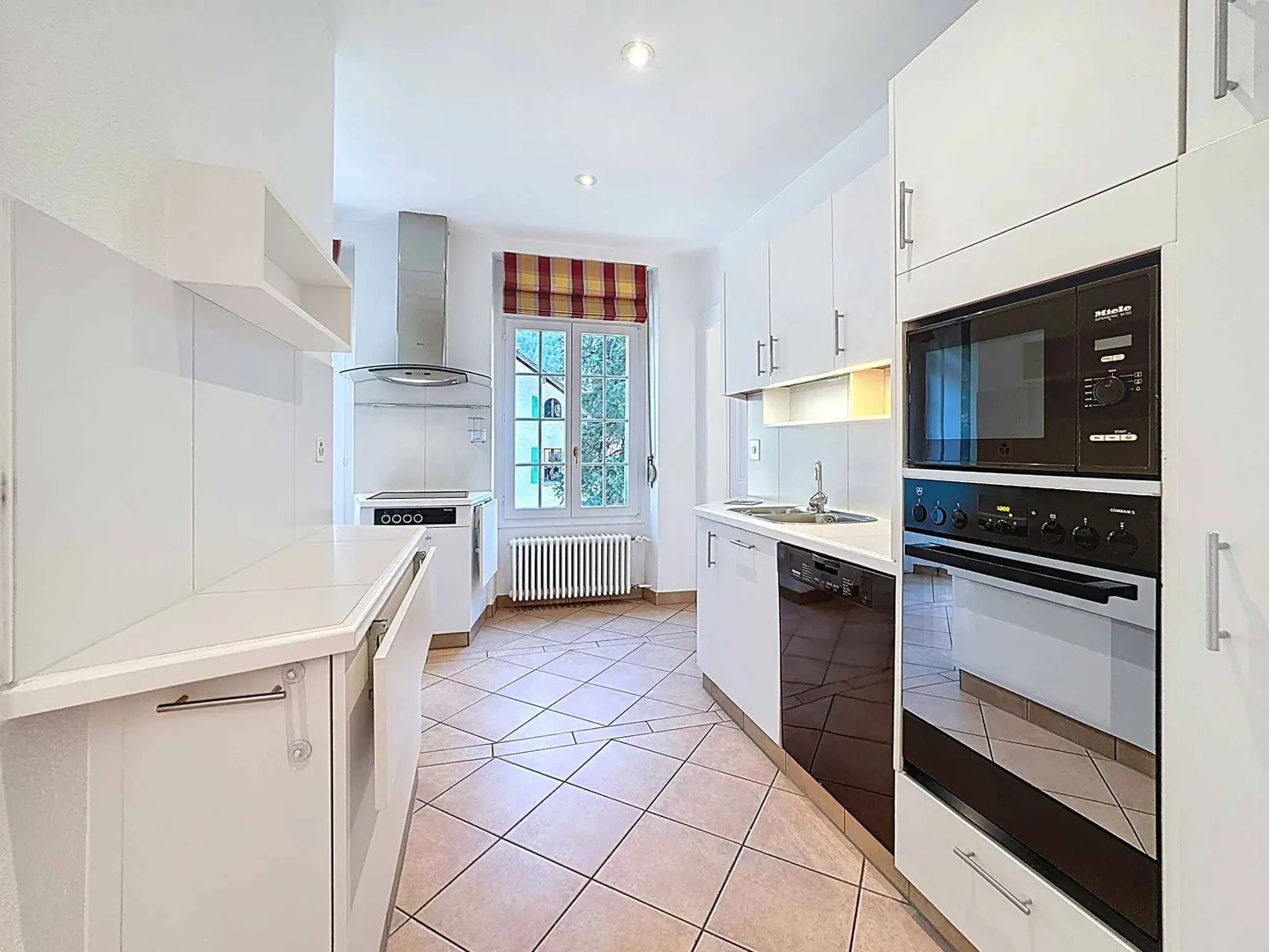 Residenza prestigiosa in un quartiere ricercato - Foto 13 di 13