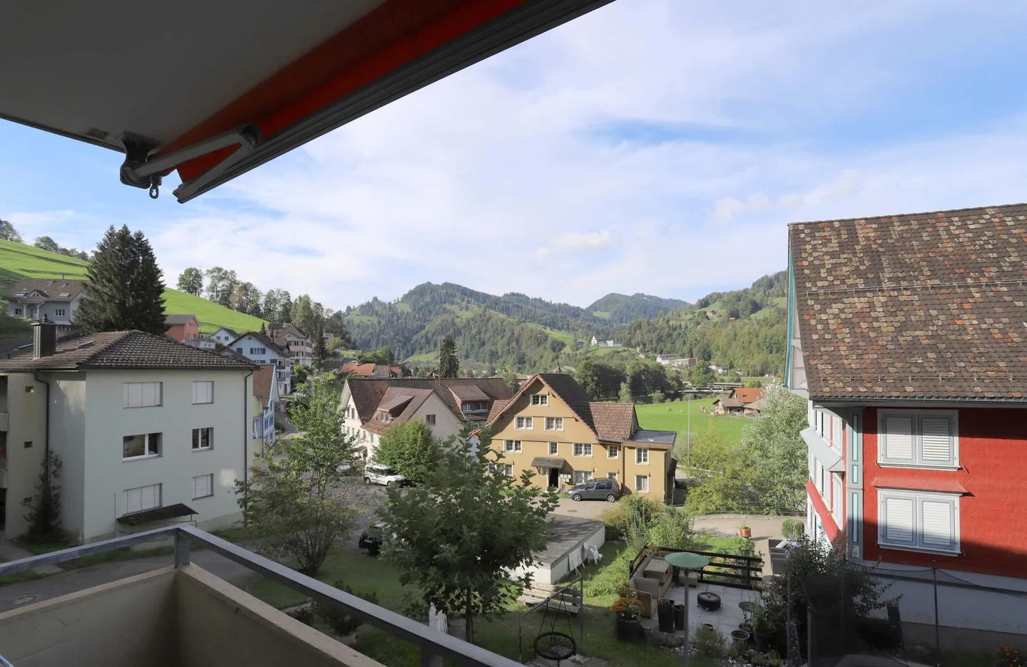 Rented 4.5-room apartment in a sunny location - Photo 1 of 8