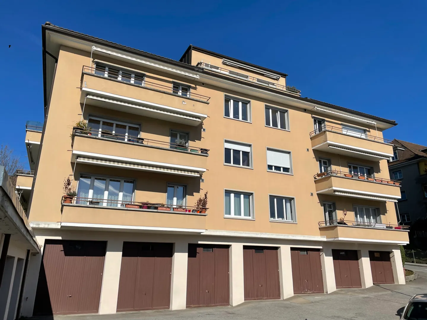 Charming Apartment with Lake View - Photo 1 of 10